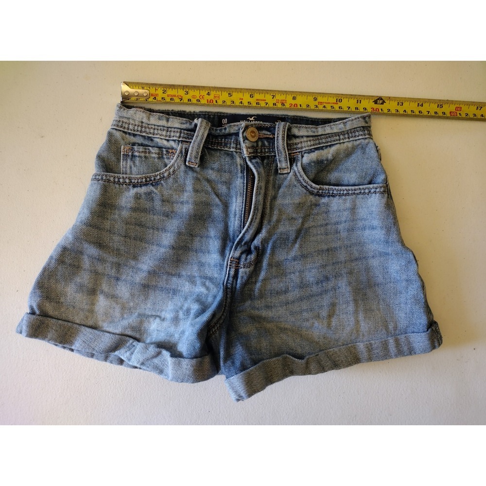 Hollister Ultra High Rise Relaxed Vintage Denim Shorts Size 00 23 Waist‎